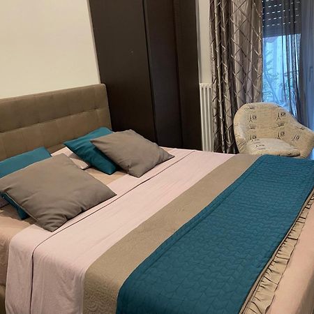 Decoluxe !Apartamento Con 1 Camera Da Letto , In Zona San Paolo , Via Martiniana Turin Exterior photo