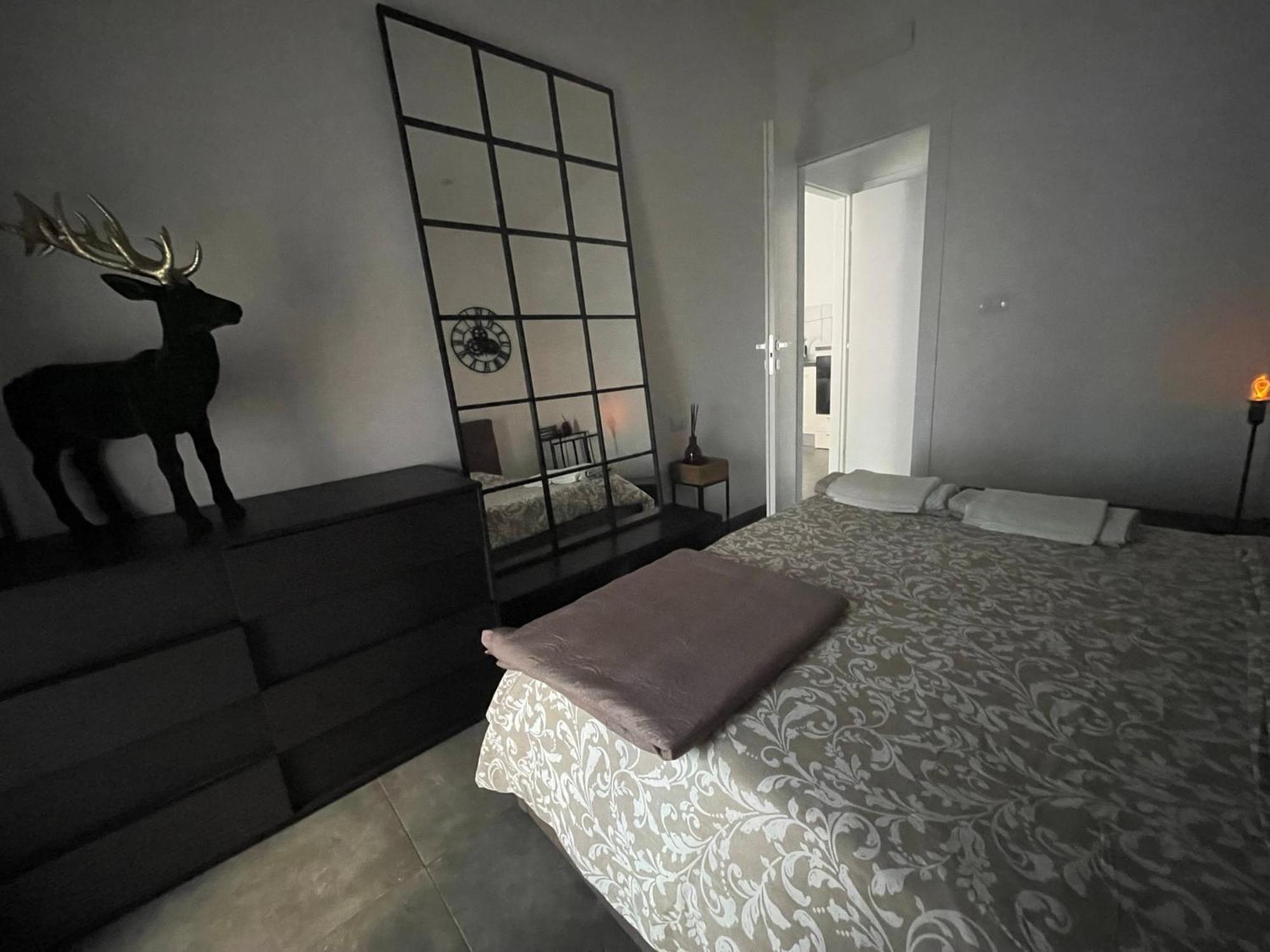 Decoluxe !Apartamento Con 1 Camera Da Letto , In Zona San Paolo , Via Martiniana Turin Exterior photo