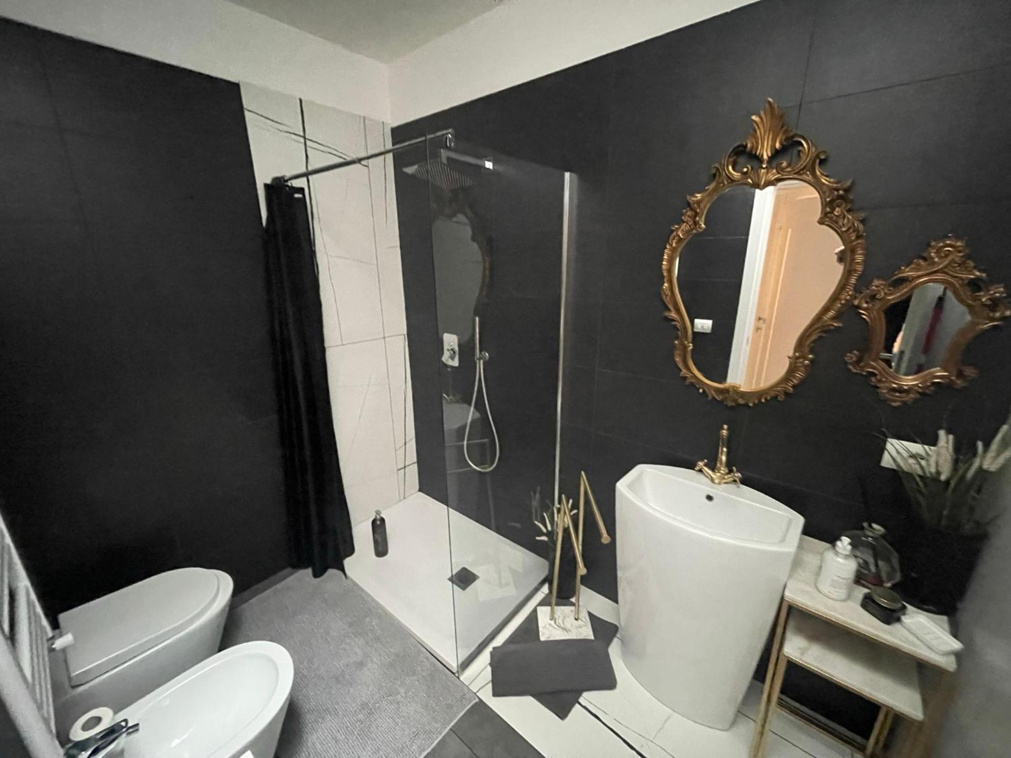 Decoluxe !Apartamento Con 1 Camera Da Letto , In Zona San Paolo , Via Martiniana Turin Exterior photo